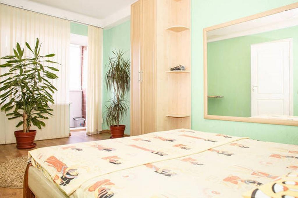 Apartment On Sobornyi Avenue Zaporizhia Exterior photo